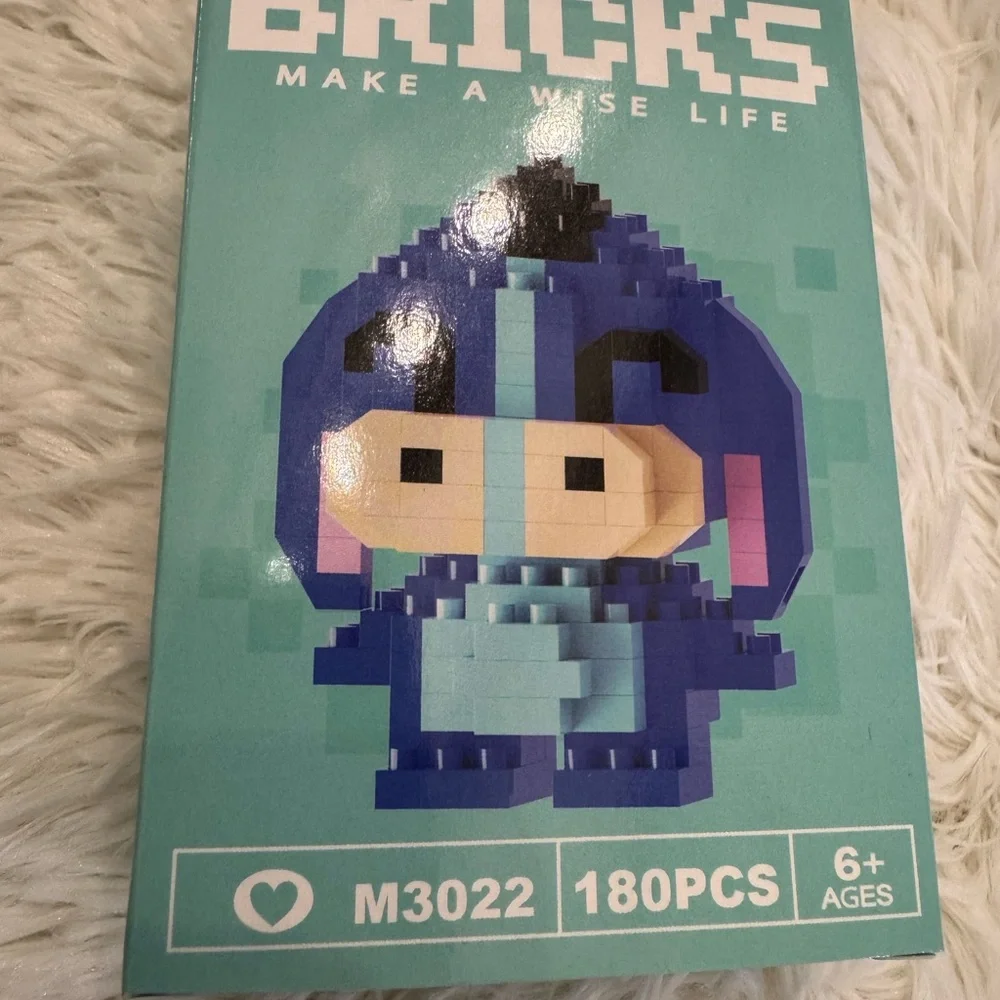Eeyore - Winnie the Pooh bricks Mini Figure Building Set Teal Blue 180